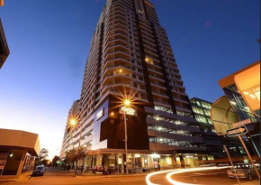 18th Floor Seaview Exec Style King Bed Apartment